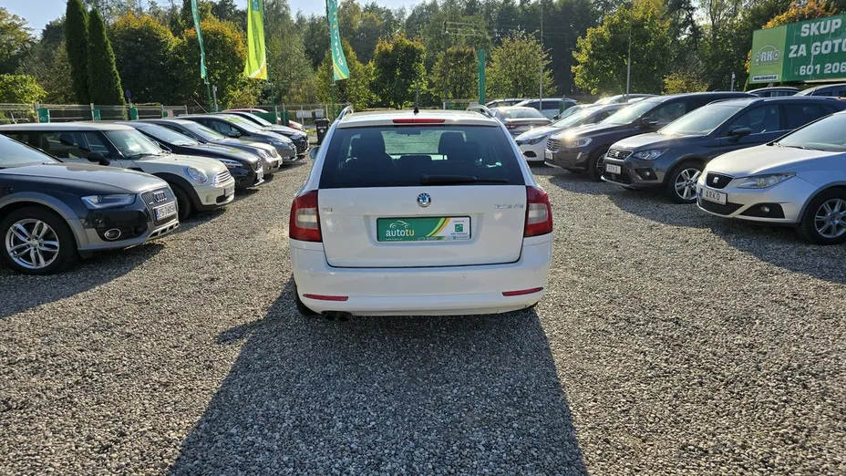SKODA Octavia -
