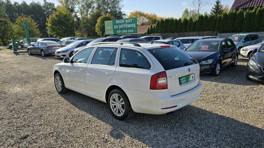 SKODA Octavia -