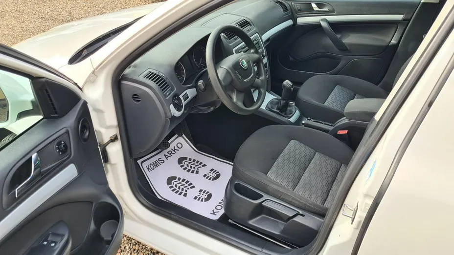 SKODA Octavia -
