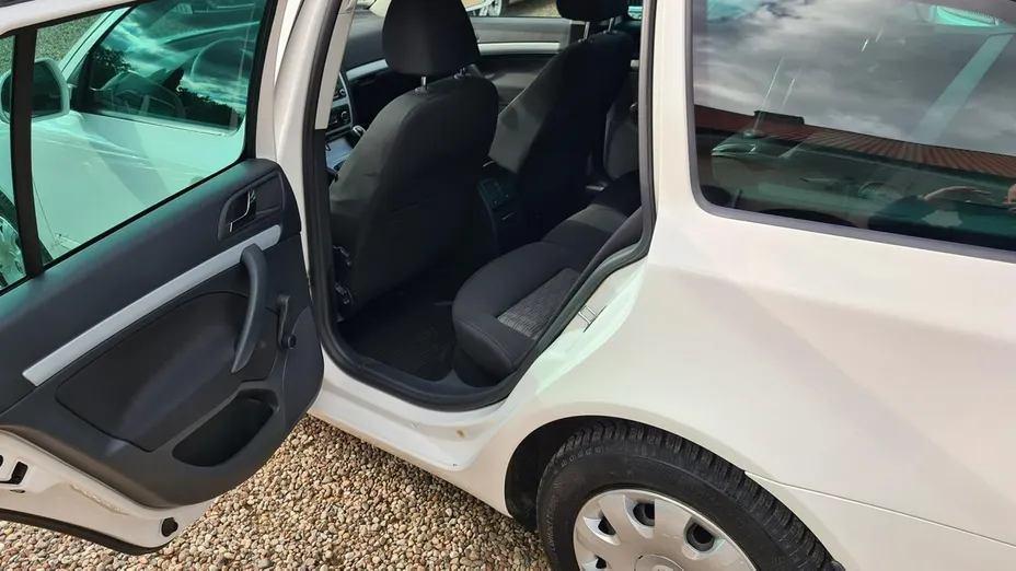 SKODA Octavia -