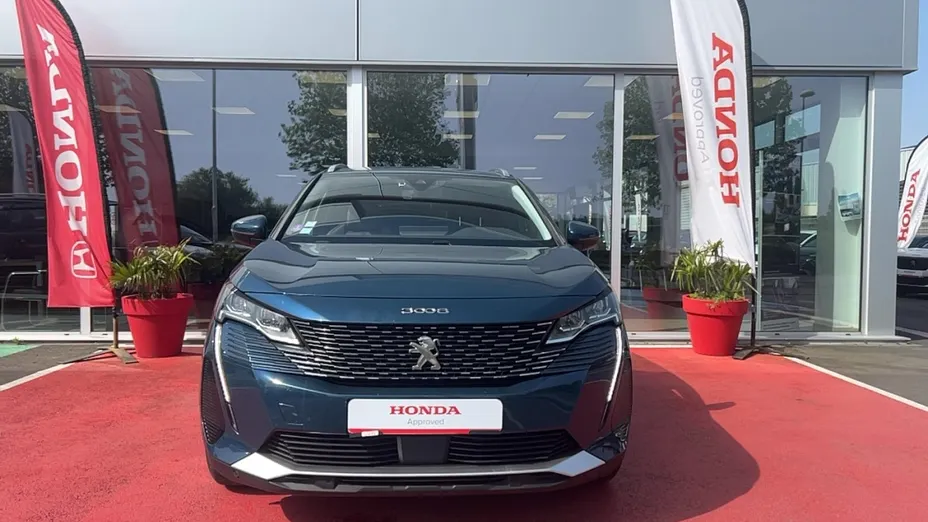 PEUGEOT 3008 -