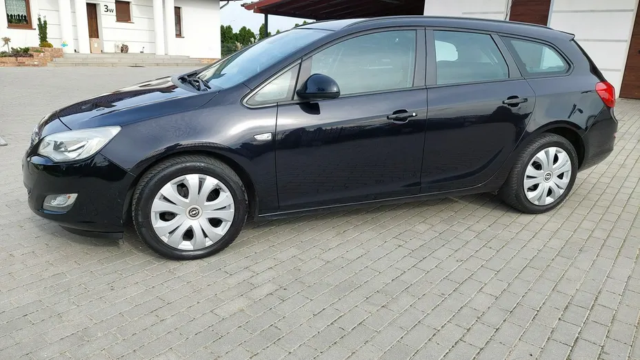 OPEL Astra -