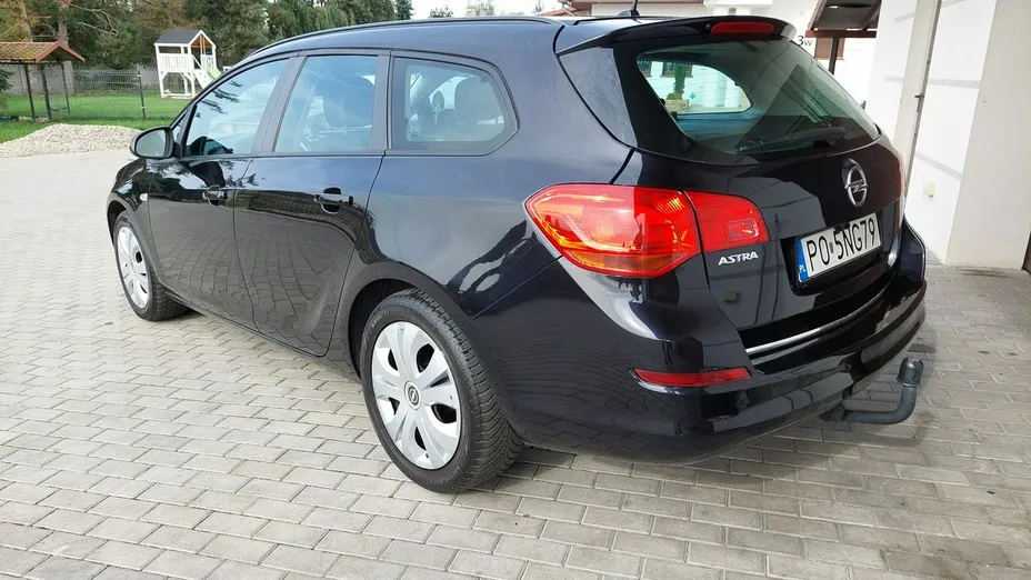 OPEL Astra -