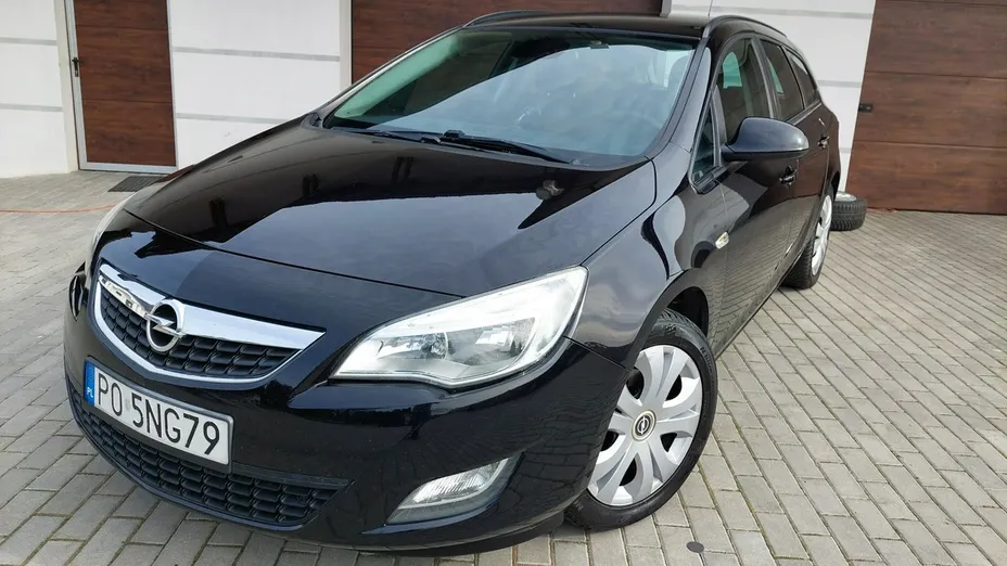 OPEL Astra -