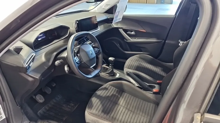 PEUGEOT 2008 -