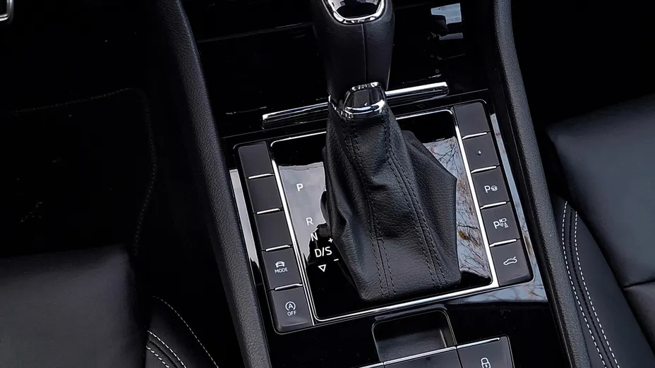 SKODA Superb Superb 2.0 TDI SCR L&K DSG