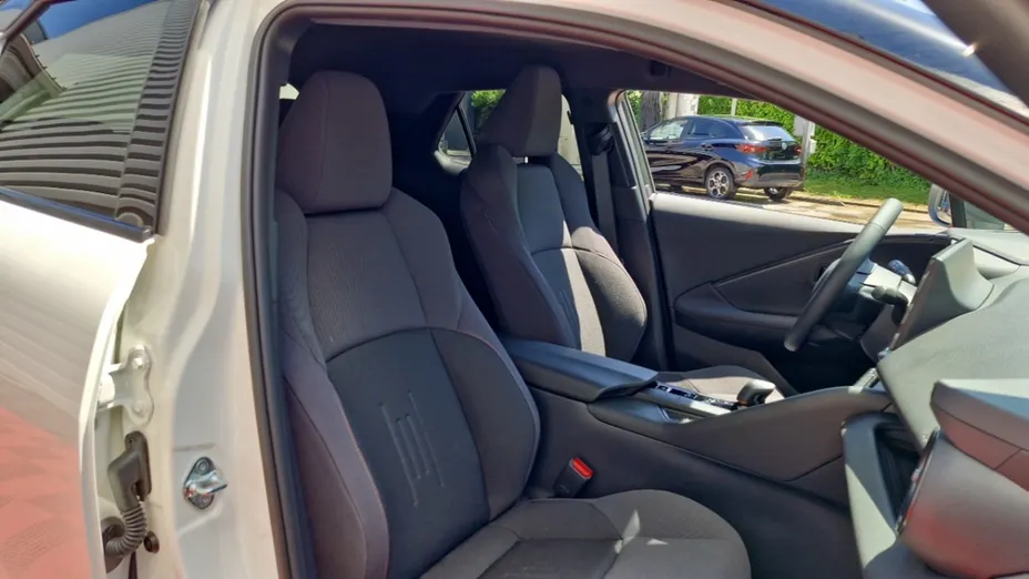 TOYOTA C-HR -