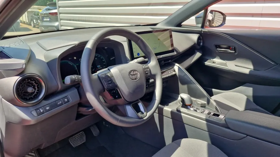 TOYOTA C-HR -
