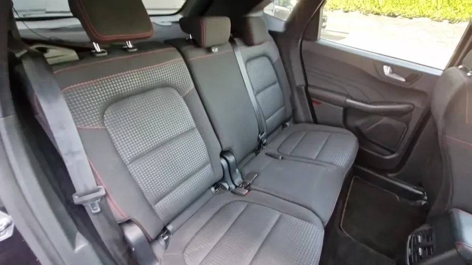 FORD Kuga -