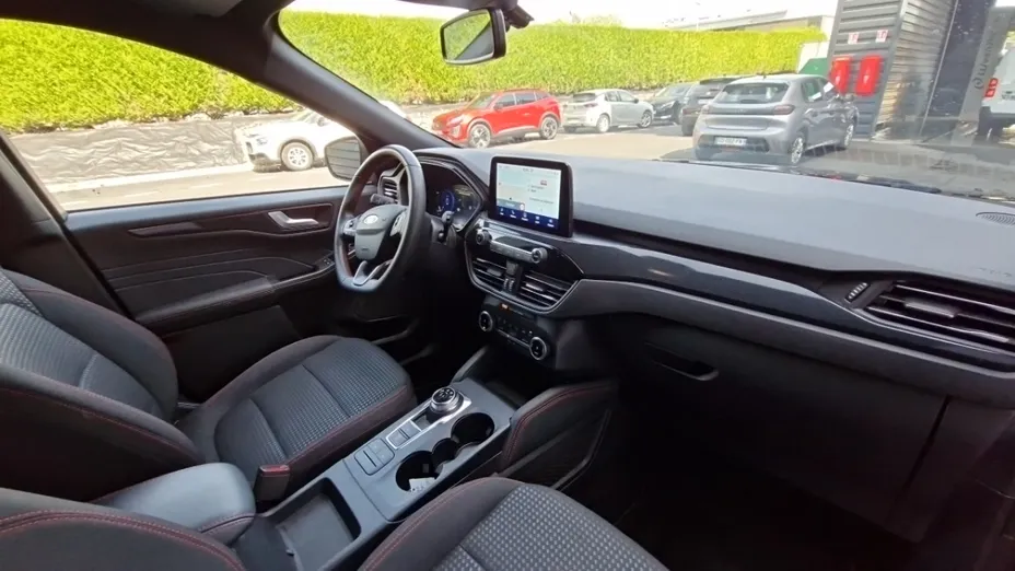 FORD Kuga -