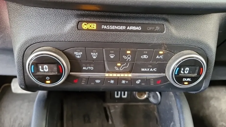 FORD Kuga -