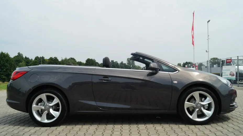 OPEL Cascada -
