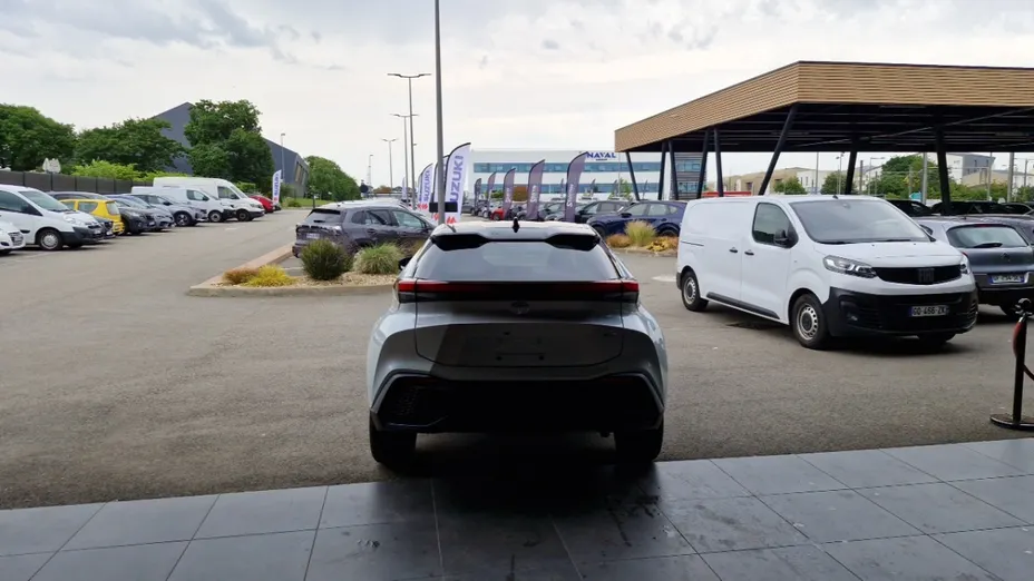 TOYOTA C-HR -