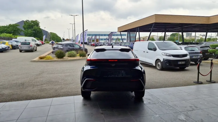 TOYOTA C-HR -