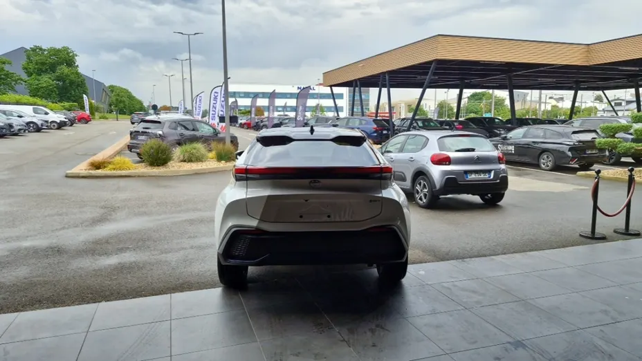 TOYOTA C-HR -
