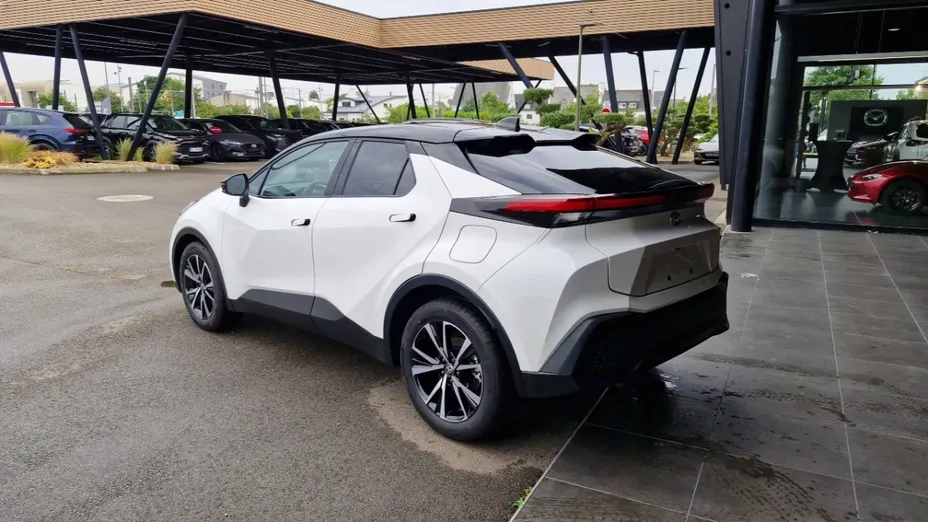 TOYOTA C-HR -