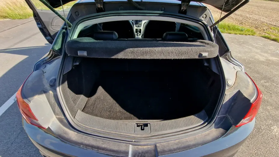 OPEL Astra -