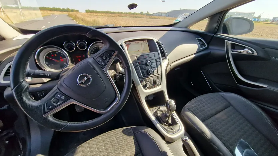 OPEL Astra -