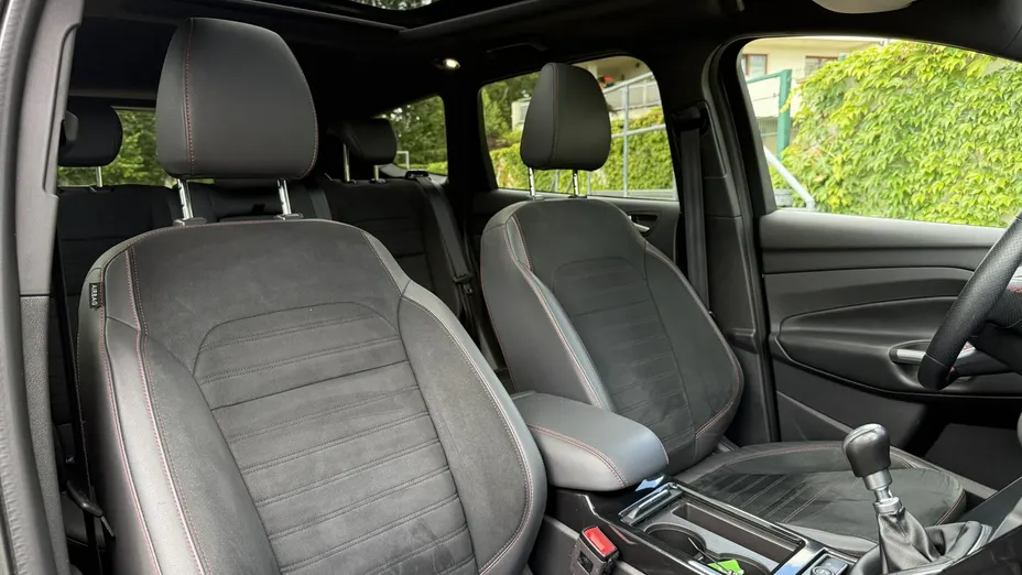 FORD Kuga -