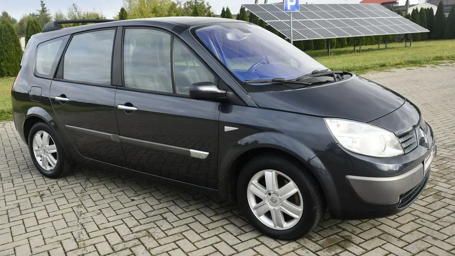 RENAULT Grand Scenic -