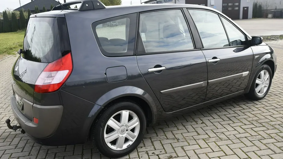RENAULT Grand Scenic -