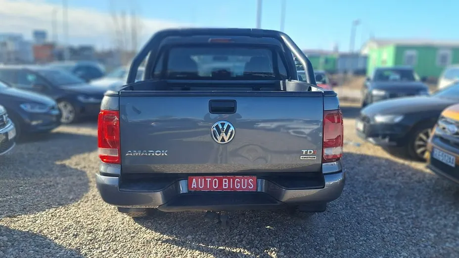 VOLKSWAGEN Amarok -
