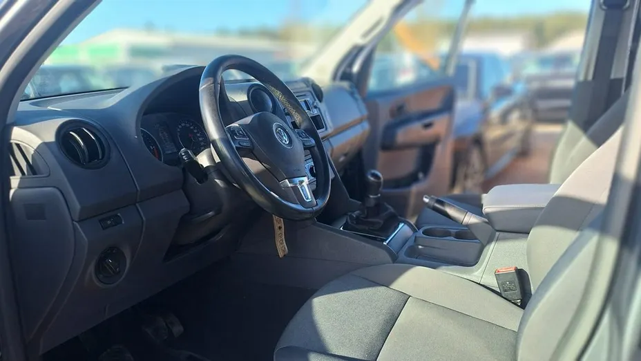 VOLKSWAGEN Amarok -
