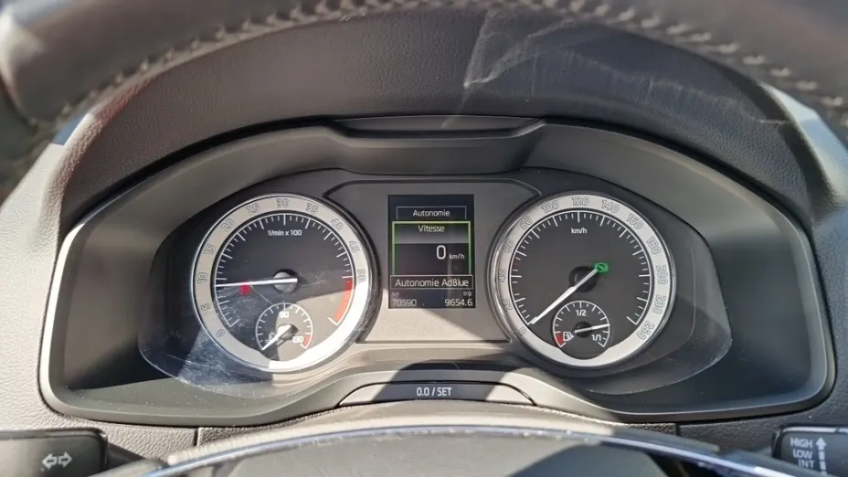 SKODA Karoq -