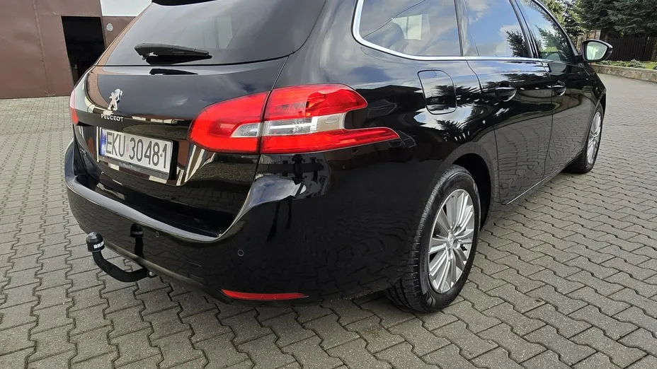 PEUGEOT 308 -