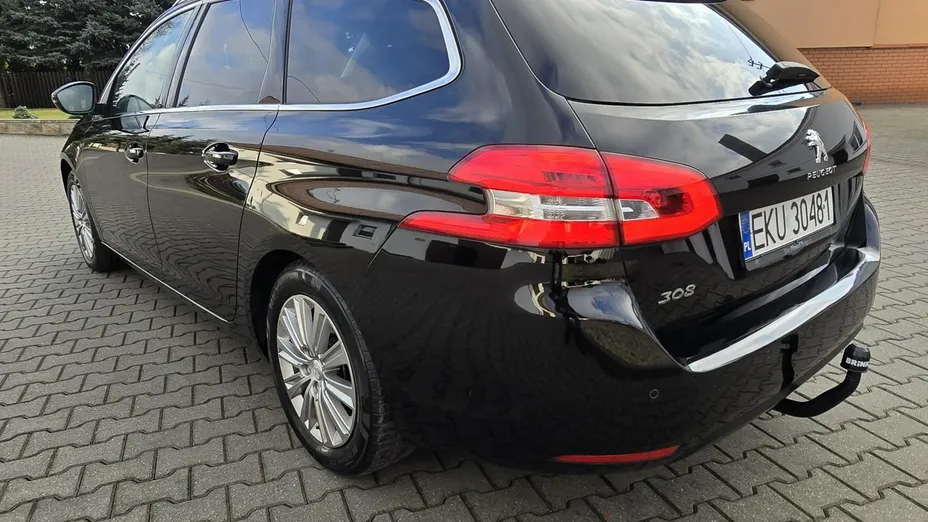 PEUGEOT 308 -