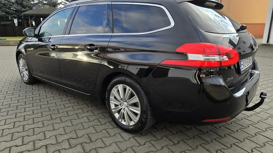 PEUGEOT 308 -