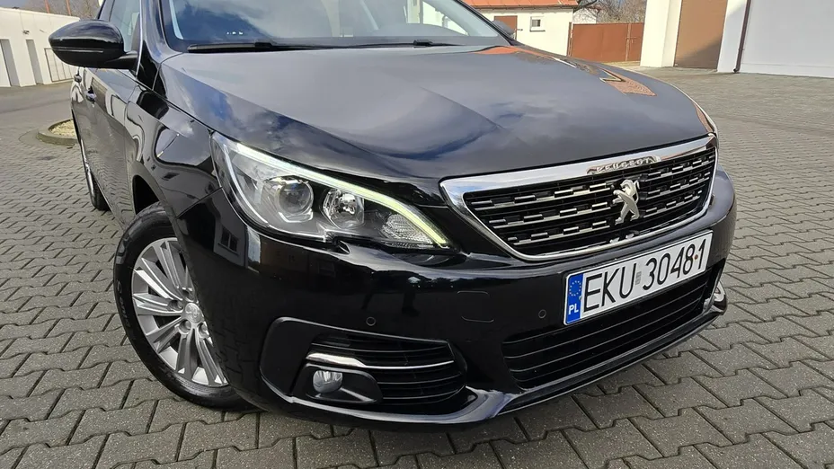 PEUGEOT 308 -