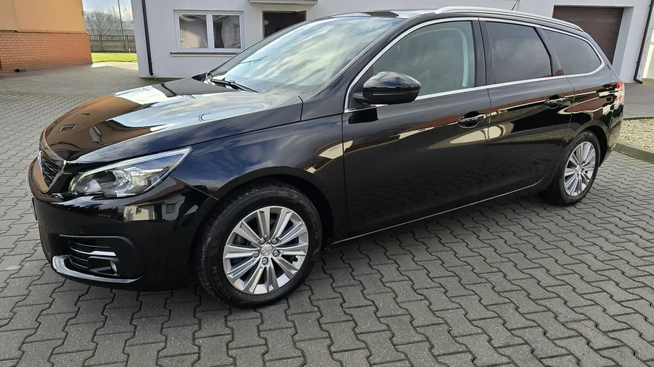 PEUGEOT 308 -