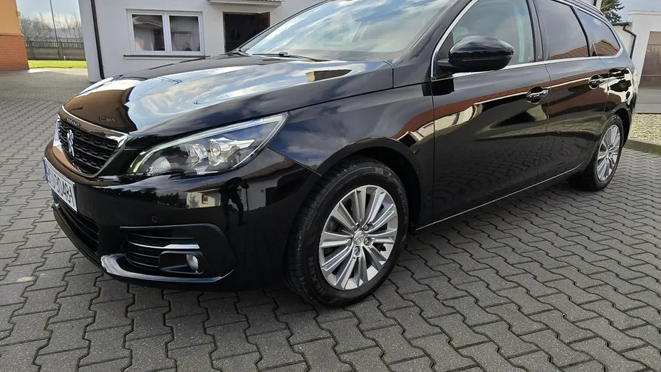 PEUGEOT 308 -