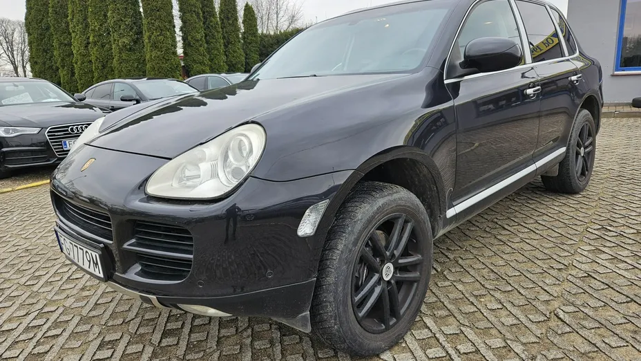 PORSCHE Cayenne -