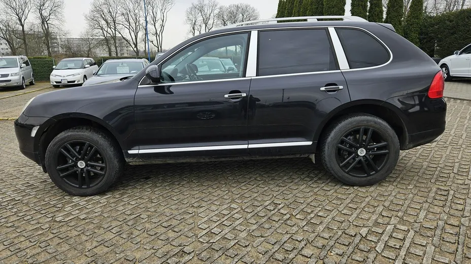 PORSCHE Cayenne -