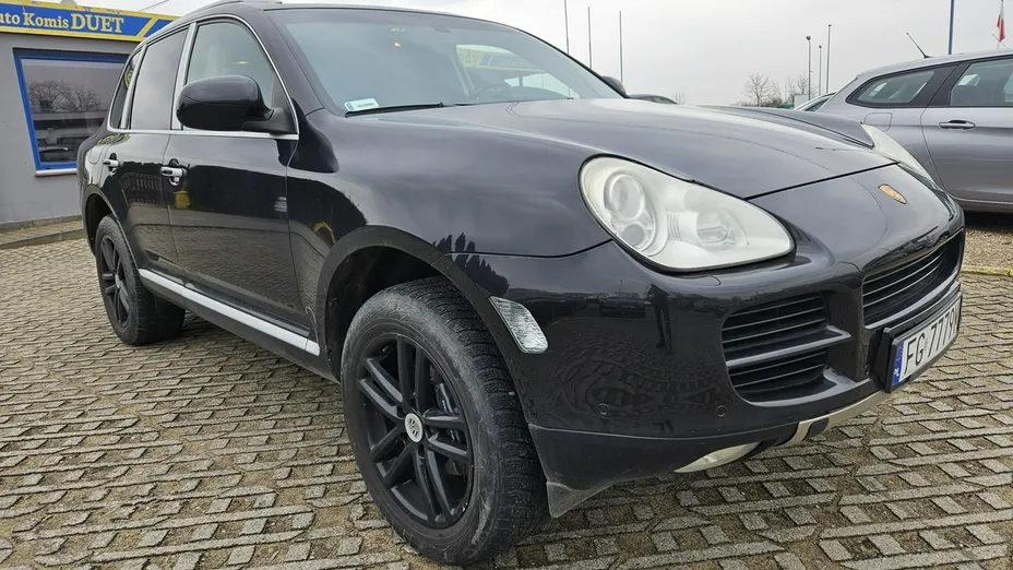 PORSCHE Cayenne -