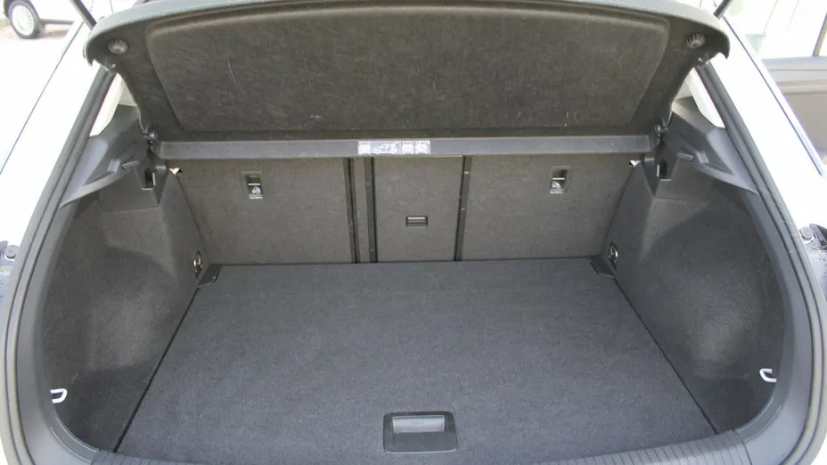 VOLKSWAGEN T-ROC -
