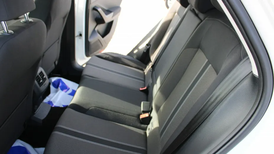 VOLKSWAGEN T-ROC -