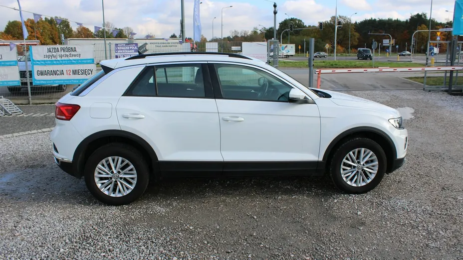 VOLKSWAGEN T-ROC -