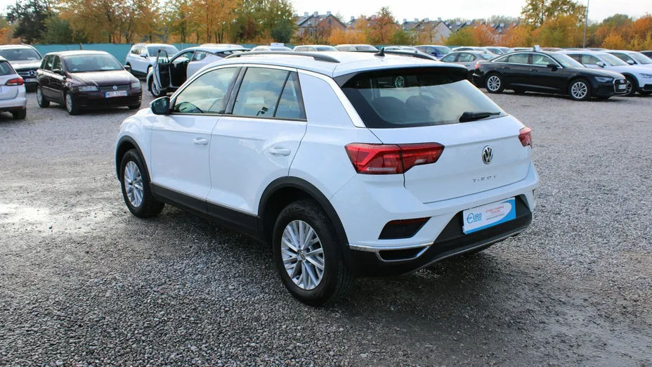 VOLKSWAGEN T-ROC -