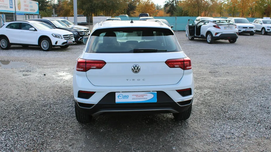 VOLKSWAGEN T-ROC -