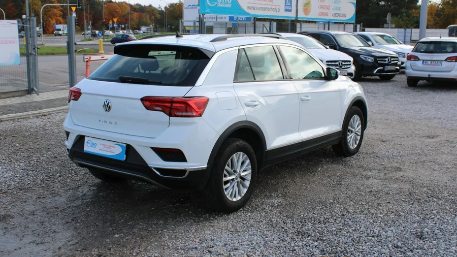 VOLKSWAGEN T-ROC -