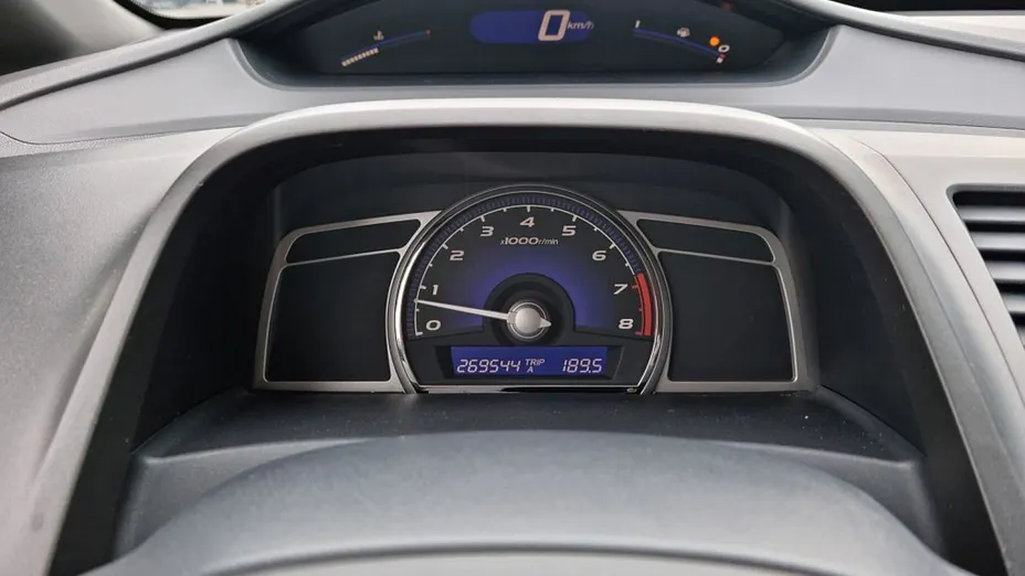 HONDA Civic -