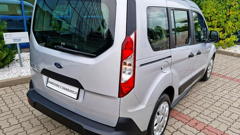 FORD Tourneo Connect -