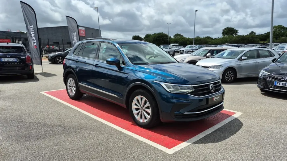 Volkswagen Tiguan -