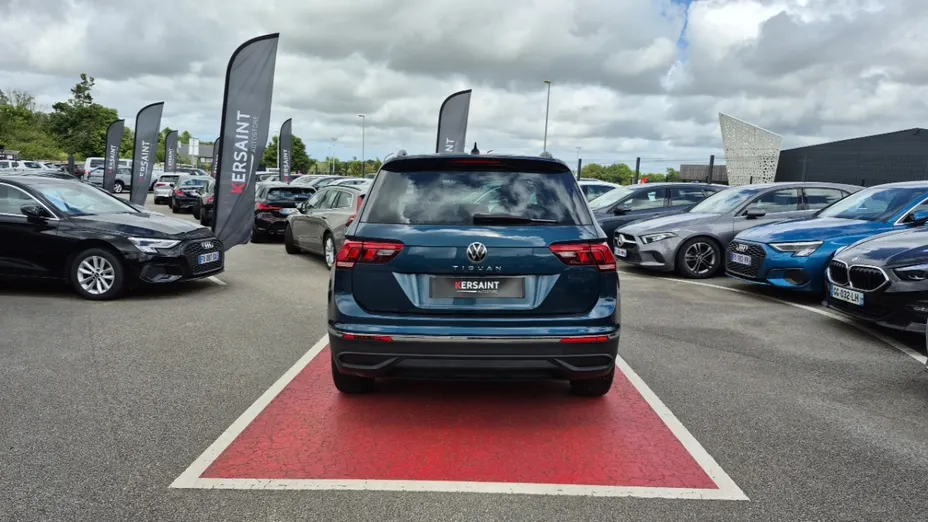 Volkswagen Tiguan -