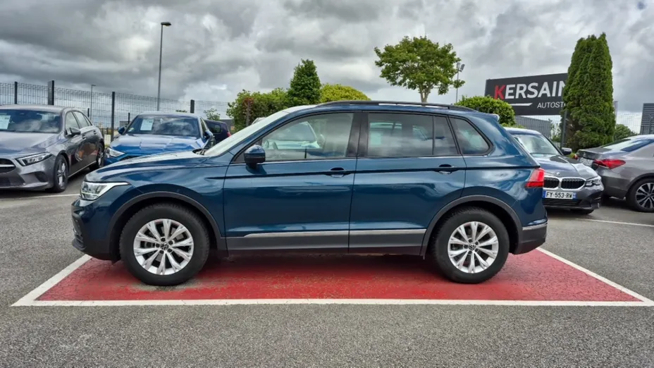 Volkswagen Tiguan -
