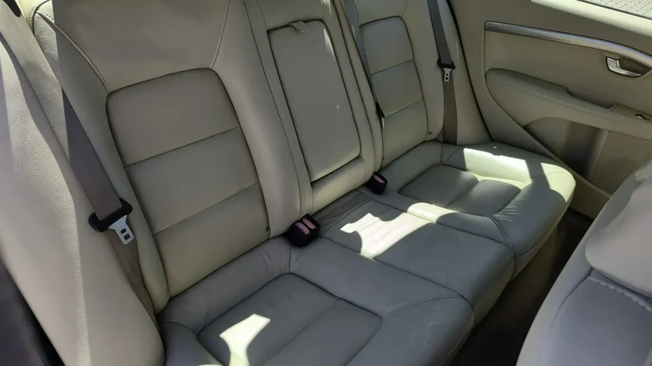VOLVO S80 -