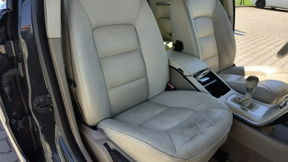 VOLVO S80 -